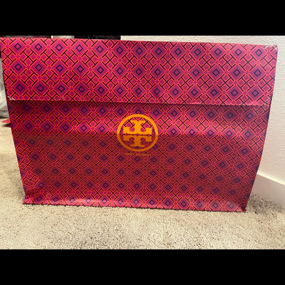 Tory Burch Boot Box Gift Bag - Large - Picture 2 of 7